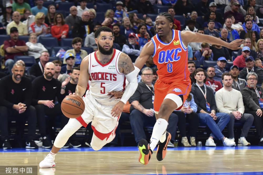 秀中脱颖而 秀中脱颖而