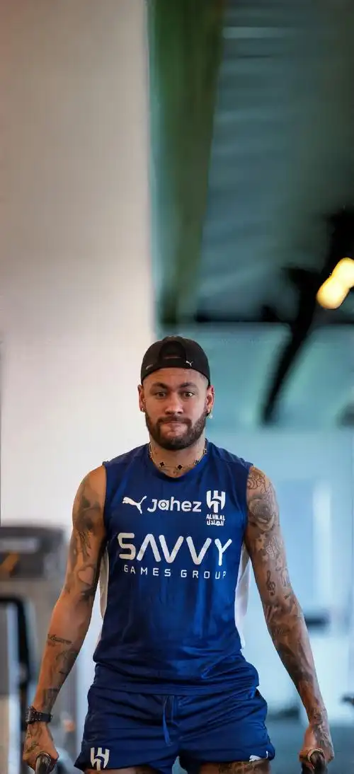 员林雨薇在 员林雨薇在